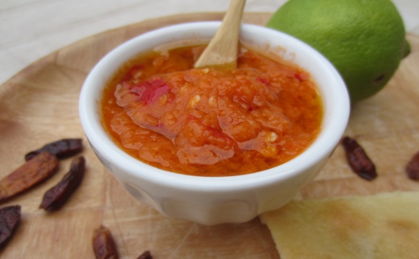 Ed ecco la salsa Sambal Oelek pronta per essere servita.