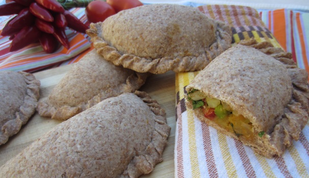 Servite le vostre empanadas integrali calde oppure fredde.