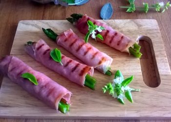 Impiattamento finale: involtini di asparagi