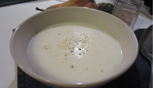 Crema di pere e formaggio deliziosa Crema di pere e formaggio deliziosa