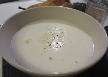 Crema di pere e formaggio deliziosa Crema di pere e formaggio deliziosa