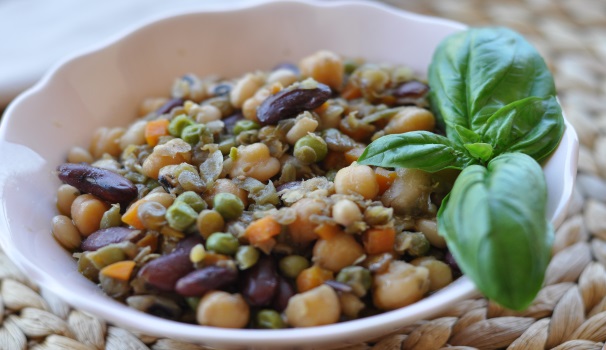 Ed ecco il nostro minestrone di legumi pronto per essere gustato