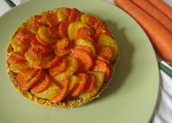 Torta di carote e patate saporita