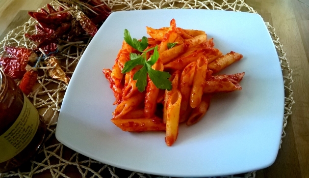 Le pennette con la nduja sono pronte per essere portate in tavola.