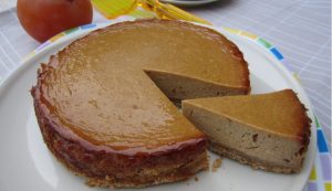 Cheesecake di cachi delizioso Cheesecake di cachi delizioso