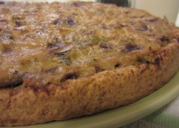 Torta salata di verza e panna acida buonissima