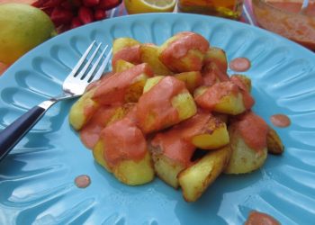 Patatas bravas ricetta spagnola