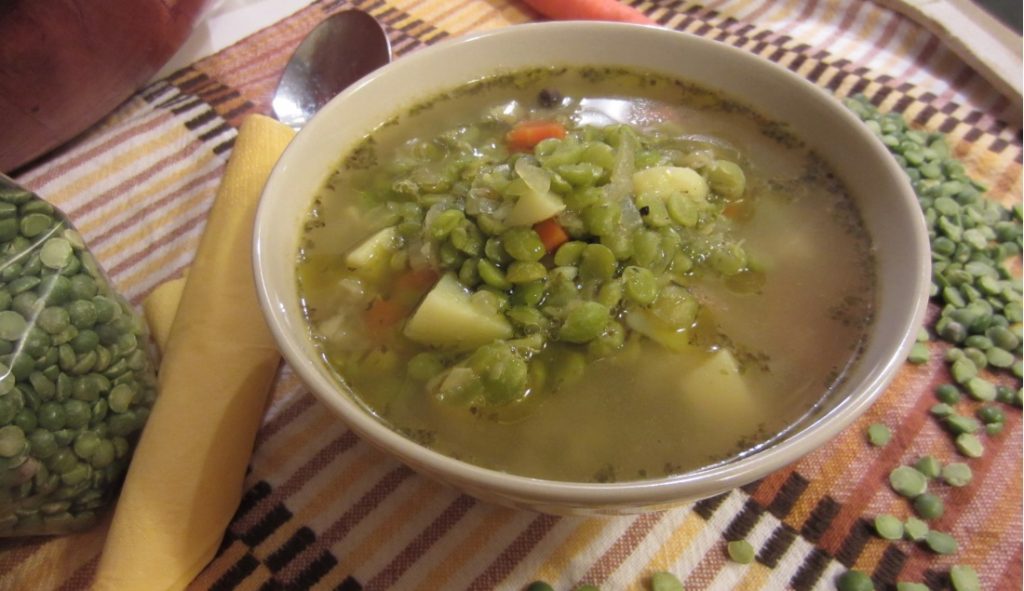 Zuppa di piselli secchi saporita