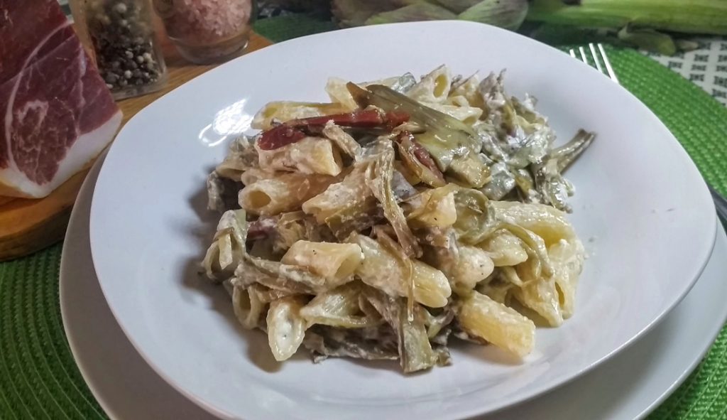 penne  carciofi e caprino