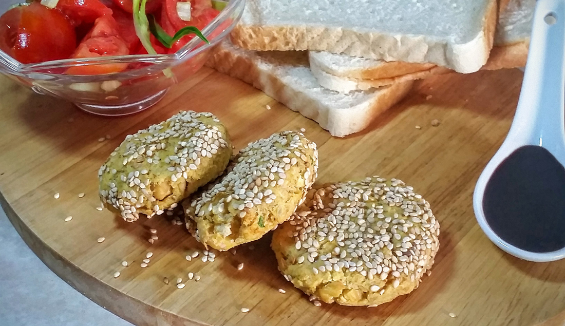 Ed ecco pronte le crocchette di ceci, perfette come antipasto ma anche per un pic-nic all’aperto.