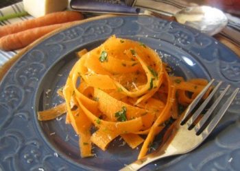 tagliatelle crudiste di carote