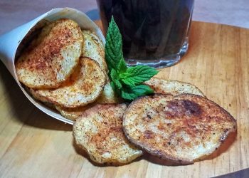 Impiattamento finale: chips alla paprika