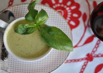 Vellutata di zucchine alla ligure come cucinare