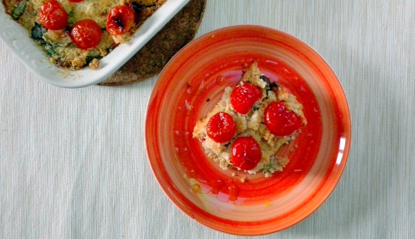 La quinoa al forno con verdure è pronta per essere servita.