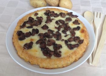 torta di patate con funghi e formaggio