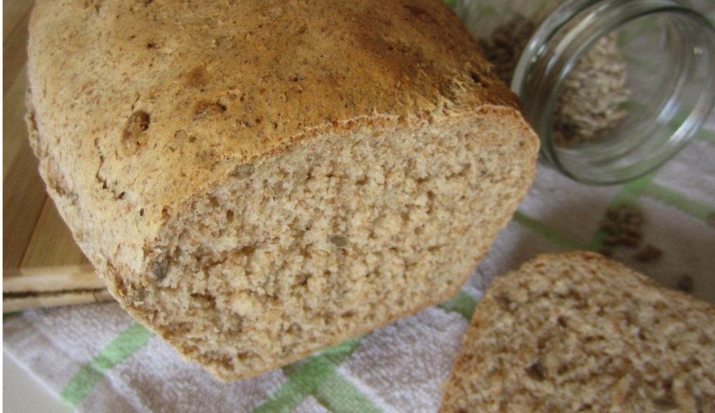 Pane veloce con sesamo e semi di girasole profumato