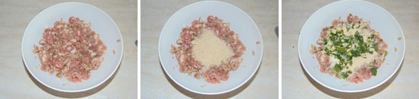 In una scodella versate la pasta di salsiccia ed iniziate ad unirvi 4 cucchiai di pan grattato ed il prezzemolo tritato.