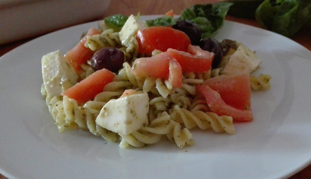 pasta fredda con pesto