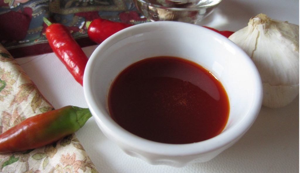 Salsa sriracha piccante