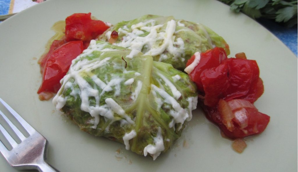 Involtini di verza con pomodori