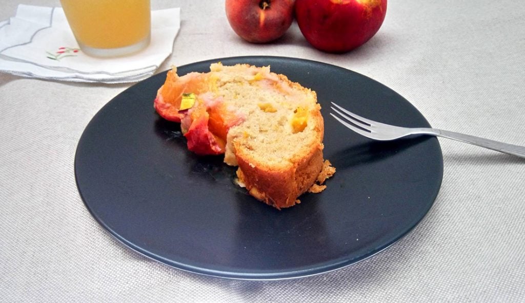 plumcake alle pesche vegan ricetta