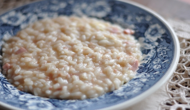 Ed ecco il risotto con mortadella e limone pronto per essere gustato.