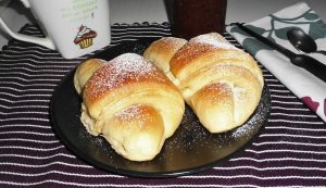 cornetti sfogliati con bimby FOTOPRINCIPALE cornetti sfogliati con bimby