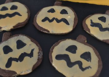 biscotti per halloween a forma di zucca