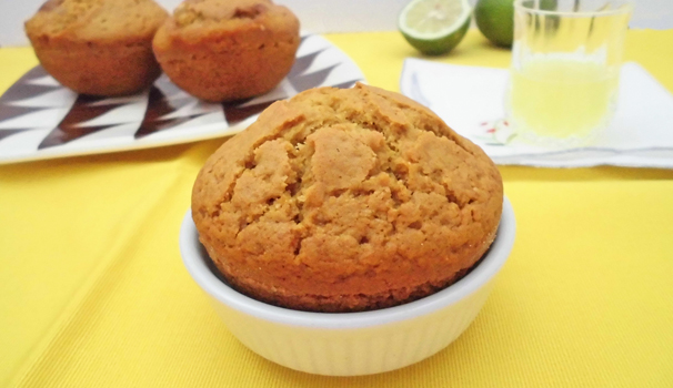 Una volta sfornati fate raffreddare i muffin al limoncello prima di servirli.