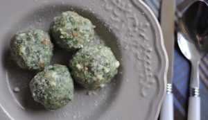 Gnocchi di pane e biete Gnocchi di pane e biete