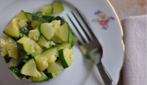 Dadolata tiepida di zucchine Dadolata tiepida di zucchine