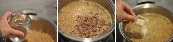 Aggiungete l’acqua e il brodo granulare e lasciate cuocere per 5 minuti. Unite i fagioli borlotti e proseguite la cottura per i restanti 5/7 minuti. Assaggiate e, se serve, regolate ancora con un pizzico di brodo granulare.