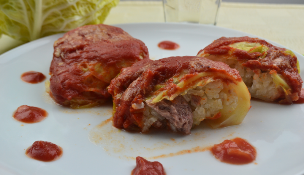 involtini di verza con riso e salsiccia foto principale