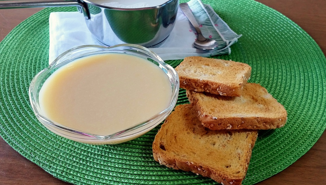 Ed ecco il latte condensato fatto in casa, pronto da gustare.