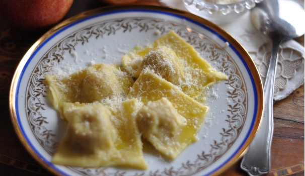 Ed ecco i nostri  ravioli alle mele pronti da gustare