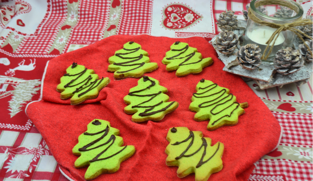 biscotti natalizi a forma di albero