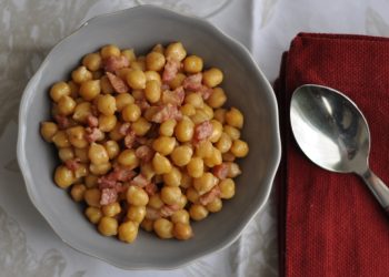 Ceci con pancetta procedimento