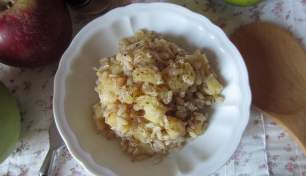 Ed ecco pronto il risotto con mele e cannella, profumato e buonissimo.