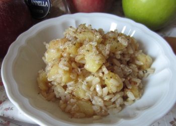 Risotto con mele e cannella dolce salato