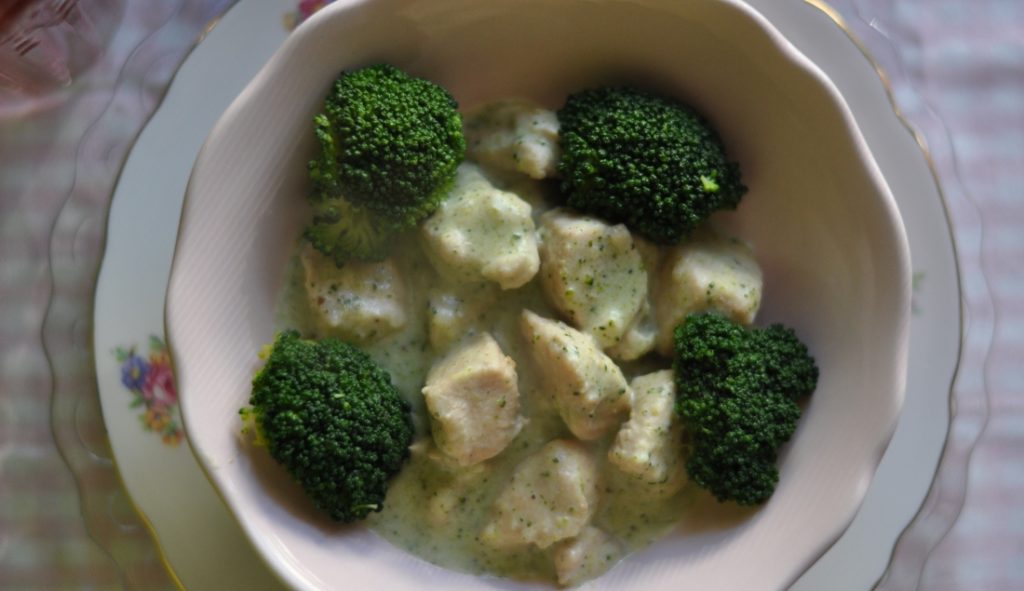 Spezzatino di pollo e broccoli ricetta con foto