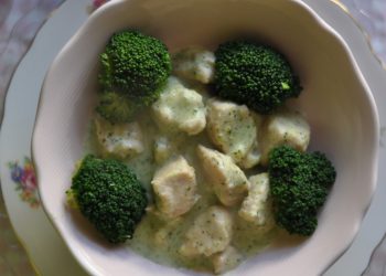 Spezzatino di pollo e broccoli ricetta con foto