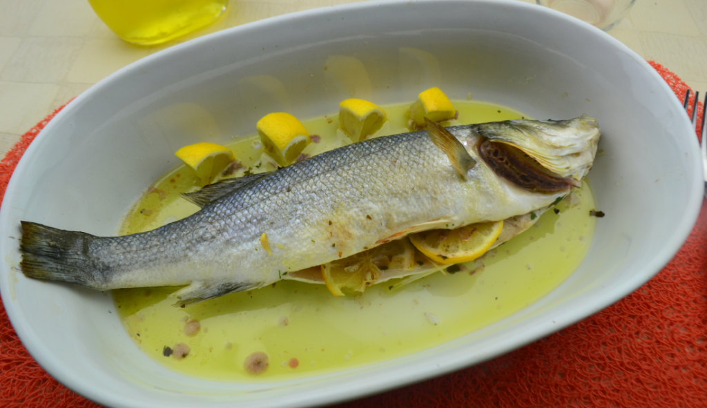 branzino al forno foto principale