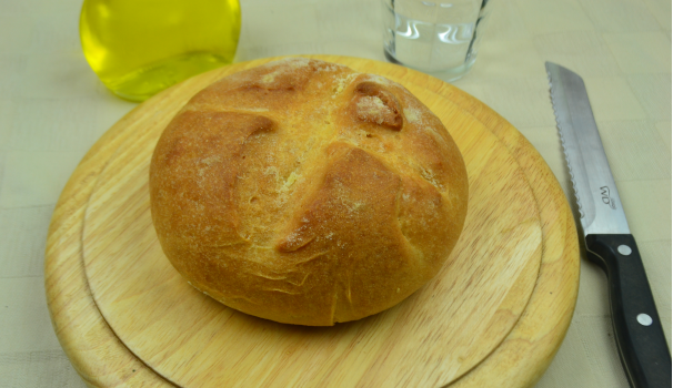 Dopo 35 minuti di cottura in forno statico a 180 gradi ecco pronto il vostro pane all’olio da gustare come più vi piace.