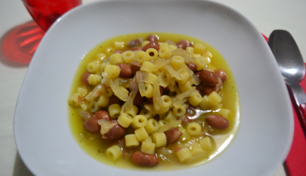 pasta e fagioli con le cipolle foto princ