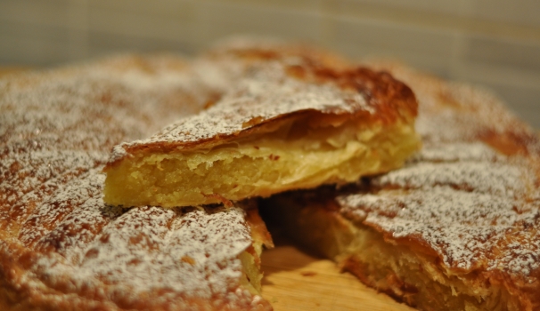 Ed ecco il pithiviers pronto per essere gustato dopo una bella spolverata di zucchero a velo