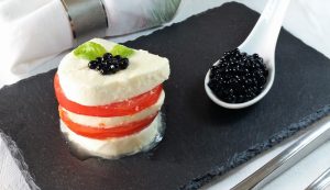 caviale di aceto balsamico Impiattamento finale: caviale di aceto balsamico