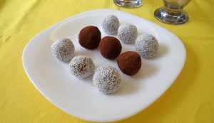 Tartufi al cacao e frutta secca con bimby finale Tartufi al cacao e frutta secca con bimby finale