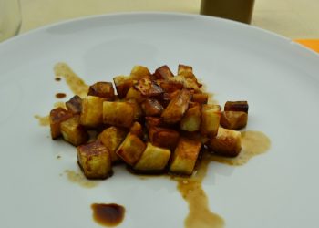 sedano rapa in padella con salsa di soia foto principale