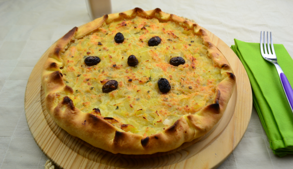 torta salata panna e salmone foto principale