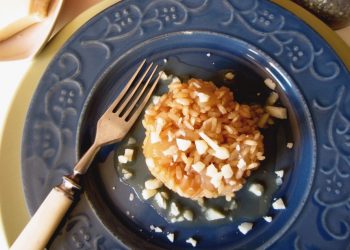 Risotto con pere formaggio e fava tonka saporito